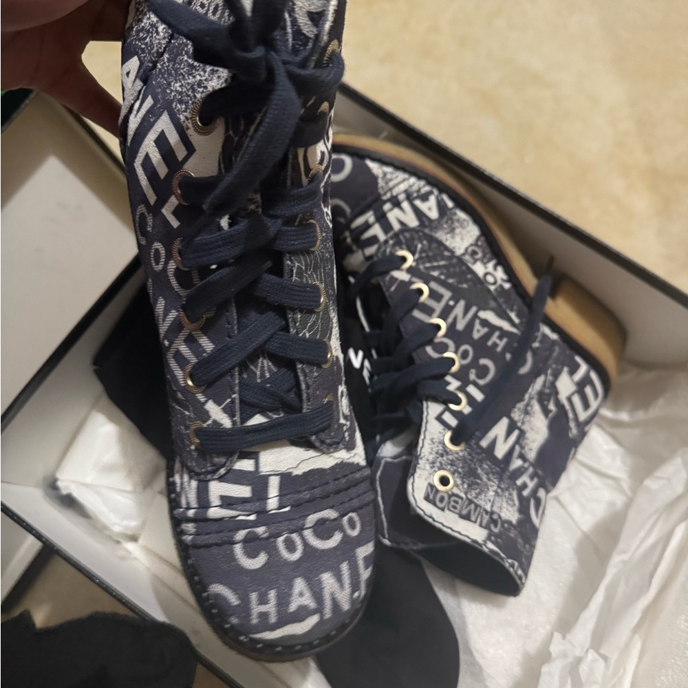 Chanel Women's Blue and White ankle boots